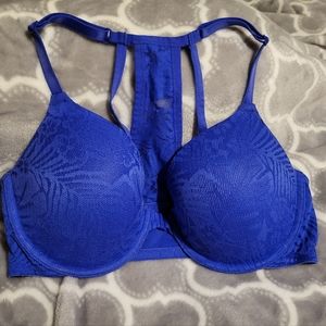 VS Pink racer back front close bra